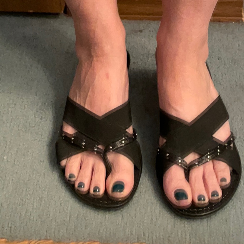 Italian Shoemakers Black Slide Sandals